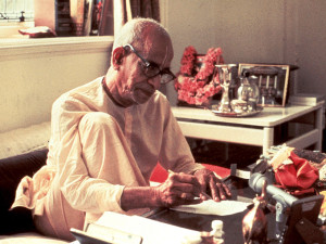 srila-prabhupada-writting-2