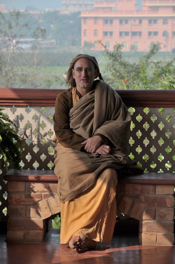 Hh-Bhaktividya-Purna-swami.jpg